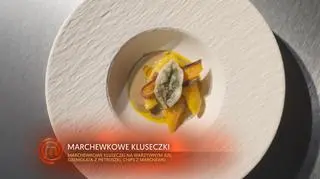 Marchewkowe Kopytka z Warzywnym Jus, Oliwą Marchewkową, Chipsami z Marchewki i Tajską Bazylią w Tempurze