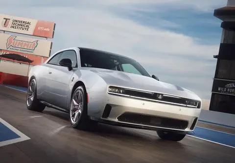 Sprzedaż Dodge’a spadła o 49%. Powód? Elektryfikacja 