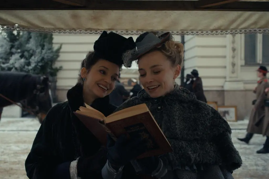 Maria Dębska i Kamila Urzędowska