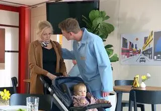 Co się wydarzyło w 3961 odcinku "Na Wspólnej". Atak babci i walka Berga o życie