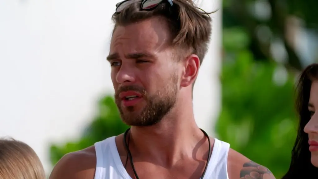 TVN7_PRORES_HOTEL_PARADISE_S09_ODC_41_POP1