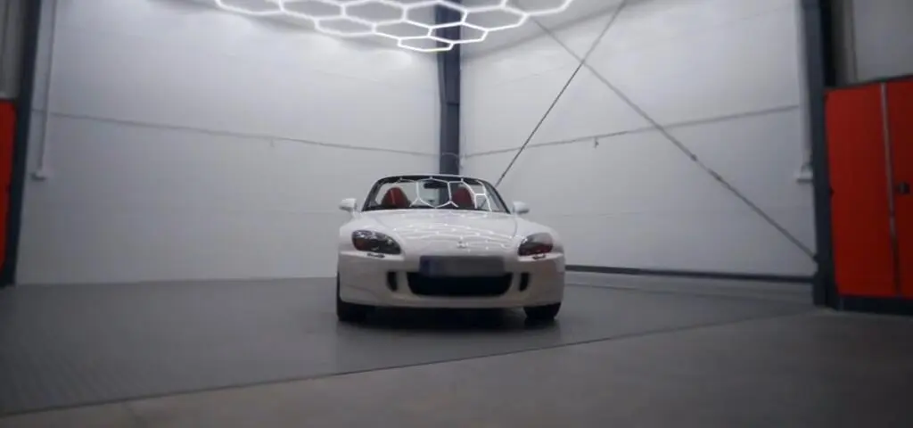 Zawodowi handlarze. Honda S2000, Fordy SUV i Audi Q3