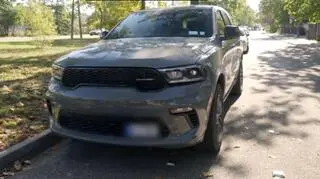 Przemek zdecyduje się na Dodge - amerykański SUV. 