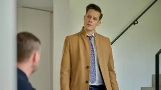 Kadr z odcinka 3879 serialu TVN "Na Wspólnej". Emisja telenoweli od poniedziałku do czwartku o 20.10 na antenie TVN.