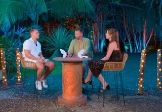 "Hotel Paradise 11". Wiktoria skonfrontowała Michała w rozmowie 1 na 1. Lektor wkroczył do akcji. Takich słów nikt się nie spodziewał