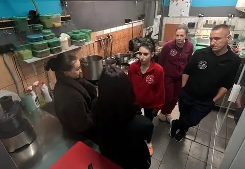 Chaos w restauracji "A'le Dobre". Pracownicy ostro o właścicielach. "Nie uczestniczymy w tym, żeby kłamać" [PRZED EMISJĄ W TV]