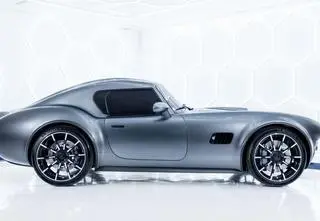 Cobra GT Coupe. AC Cars świętuje 125 lat