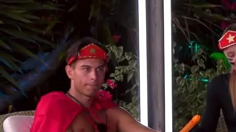 "Hotel Paradise 10"