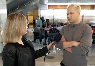 Autentyczni: Maciej Stuhr o otwarciu się na innych. Wspomniał prywatne doświadczenia