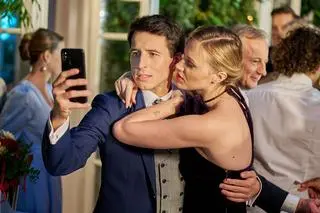 Tadek i Daria z "Na Wspólnej" na ślubie Żbików