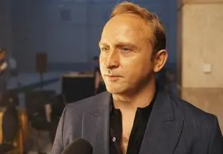 "Lady Love": Borys Szyc o roli Bogusia, poszukiwaniu miłości i sentymentalnych latach 90.