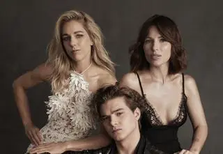 Nikodem Rozbicki z przyjacielem Pawłem Kurkowskim w "Afryka Express". Kim jest i co o niej wiemy?