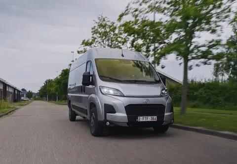 Japończyk o włoskich korzeniach. Toyota Proace Max