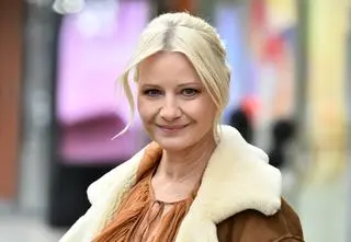 Małgorzata Kożuchowska pokazała rodzinne zdjęcie. Całą uwagę skradła jej siostra. Jak dwie krople wody?