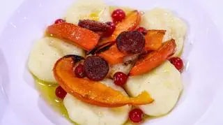  
Kluski ziemniaczane z dynią i masłem szałwiowym