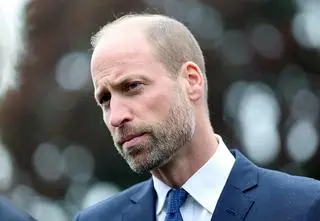 Książę William skrytykował działania ojca? Po jego słowach w mediach rozpętała się burza