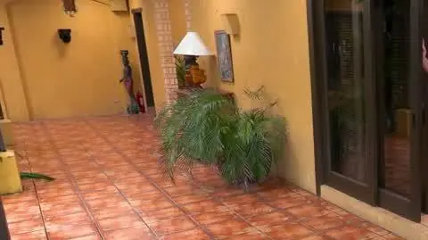 "Hotel Paradise 10"
