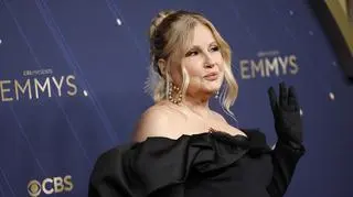Jennifer Coolidge na Emmy 2025. Żarty o Ozempicu i Elizabeth Debicki podbiły galę!