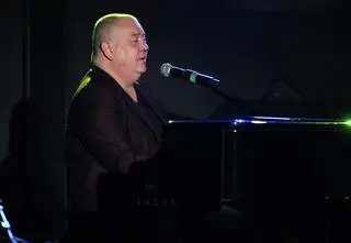 Syn Stanisława Soyki pożegnał ojca. Jego wpis wyraża więcej niż tysiąc słów 