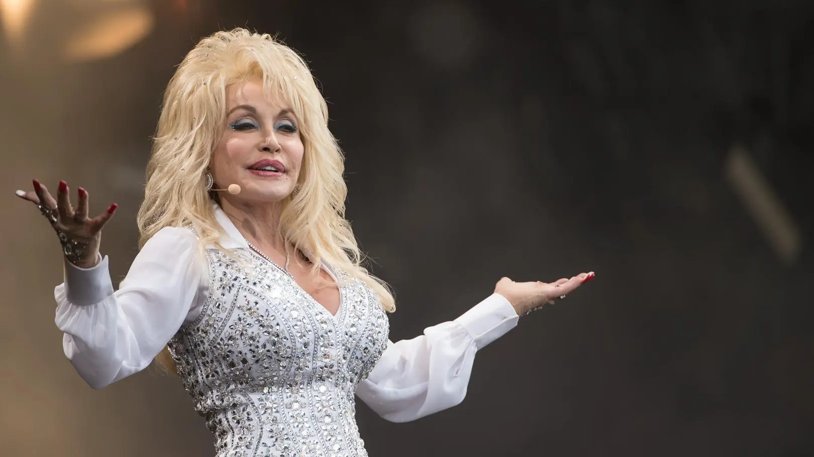 Zniszczono gwiazdę Dolly Parton w Hollywood. Kto stoi za atakiem wandalizmu?