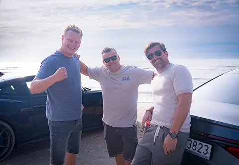 Automaniak. Audi S8, Ford Mustang Dark Horse i Alpine A110 S