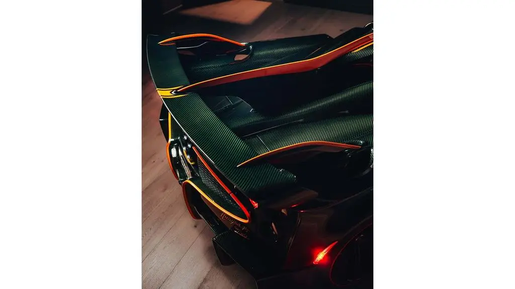 pagani-huayra-70-trionfo (2)