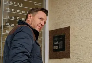 Co się wydarzyło w odc. 3969 "Na Wspólnej"? Wojtek spotkał się z inną kobietą. Żaneta nic nie wie