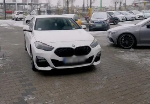 Zawodowi handlarze.  Mercedes, C63 AMG i Porsche Cayenne