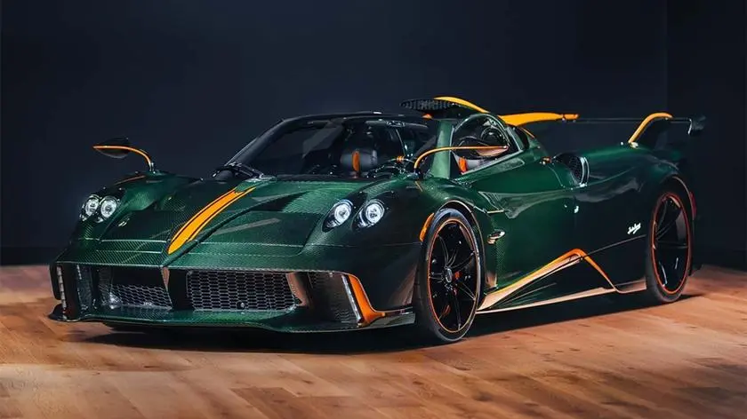 pagani-huayra-70-trionfo