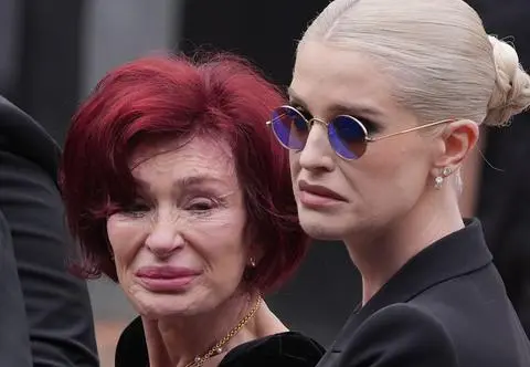 Kelly Osbourne zdobyła się na poruszający gest na pogrzebie ojca. O tym mówi cały świat