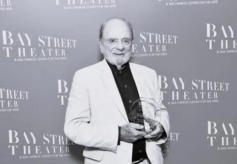 Harris Yulin nie żyje. Legendarny aktor znany z "Człowieka z blizną" oraz "Pogromców duchów" miał 87 lat 