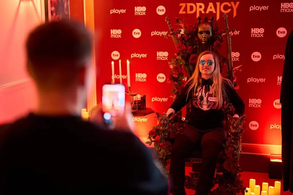 Gra w The Traitors. Zdrajcy