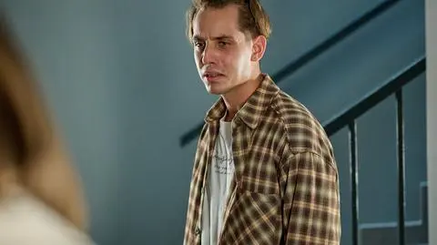 Kto gra Oskara w "Na Wspólnej"? Ile ma lat młody aktor?