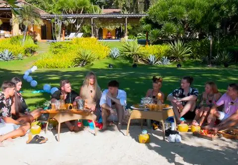 Hotel Paradise 10, odc. 10.  Pikantna gra i zaskakujące wyznania już w pierwszym odcinku programu! [WIDEO]