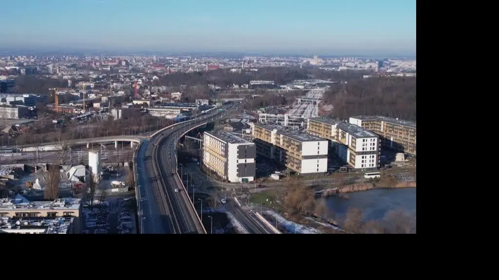 250304 DAMY I WIESNIACZKI PL s09 e01_Sub_01