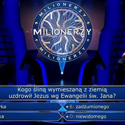 "Milionerzy". Kogo śliną wymieszaną z ziemią uzdrowił Jezus? Daniel kombinował, kombinował i wykombinował