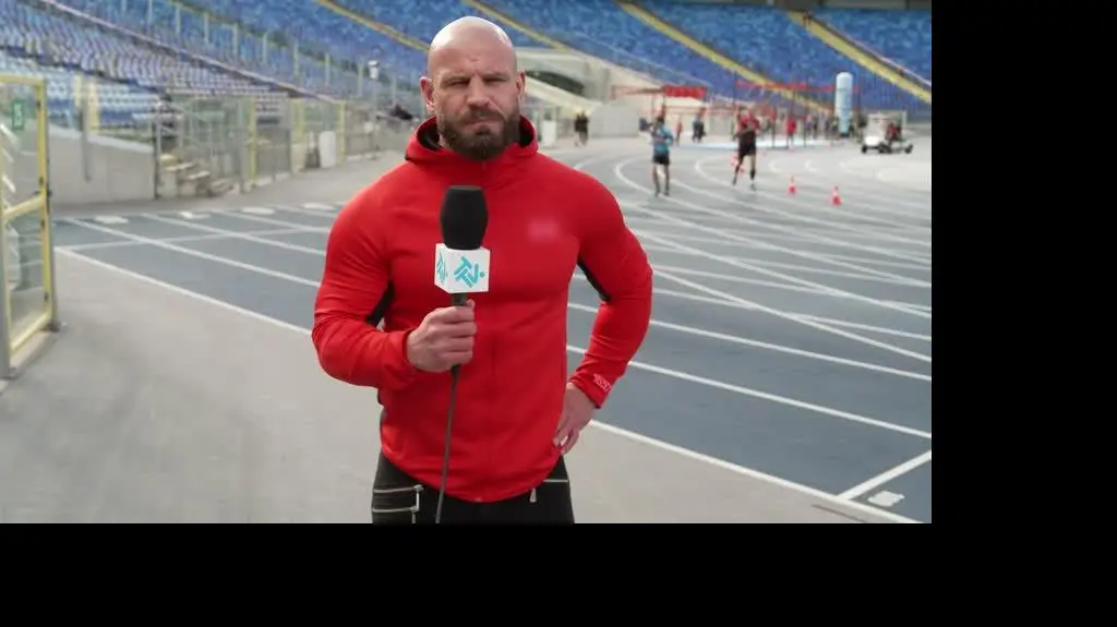 231016 KANAPOWCZYNIE trener_rada