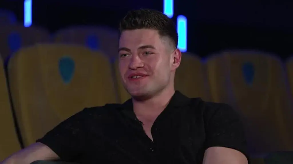 Hotel Paradise 8: Bartek o hejcie w sieci, cz