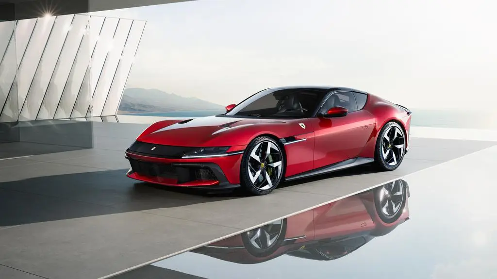 New_Ferrari_V12_ext_06_Design_red_media_f8da8e32-753f-4435-a28b-c26e7d99071f