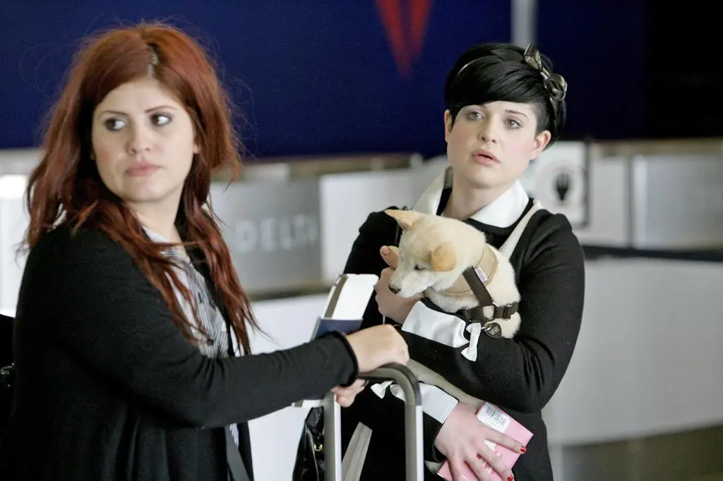 Aimee Osbourne i Kelly Osbourne w 2008 roku