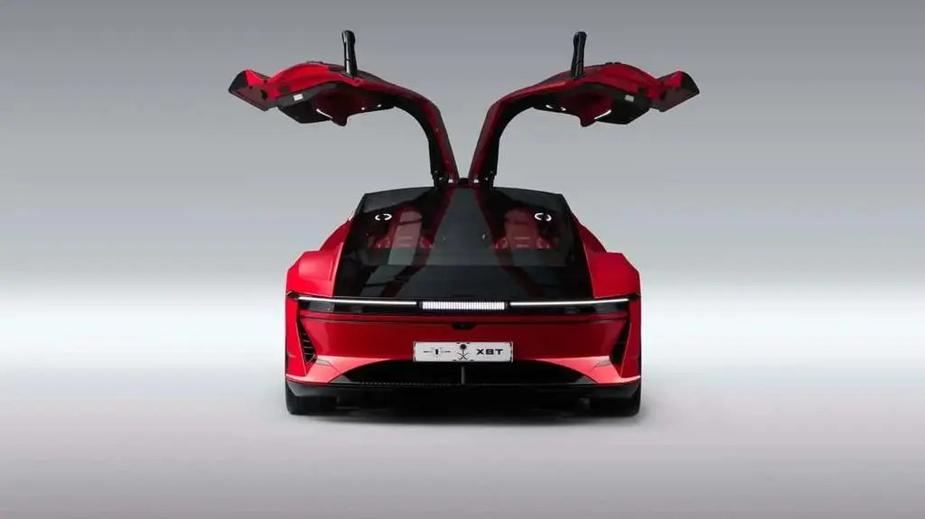 ceer-exobot-sedan (1)