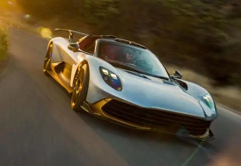 Aston Martin Valhalla Spider ma 1079 KM i 350 km/h. Z materiałowym dachem pojedzie tylko 200 km/h