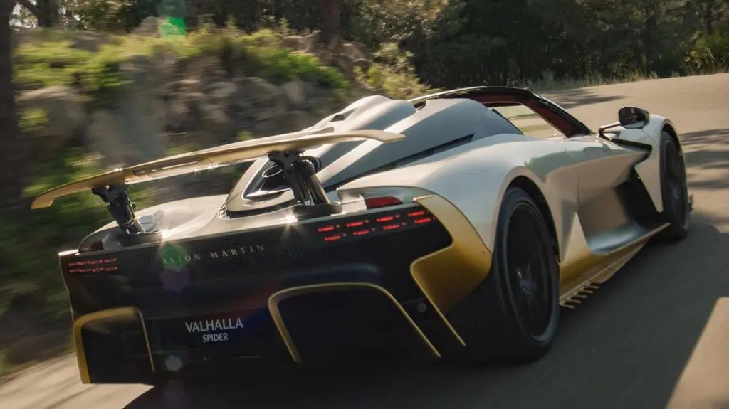 Aston_Martin-Valhalla_Spider-2028-1280-b6613ec4d6187cf20b08b5194071c3d58a