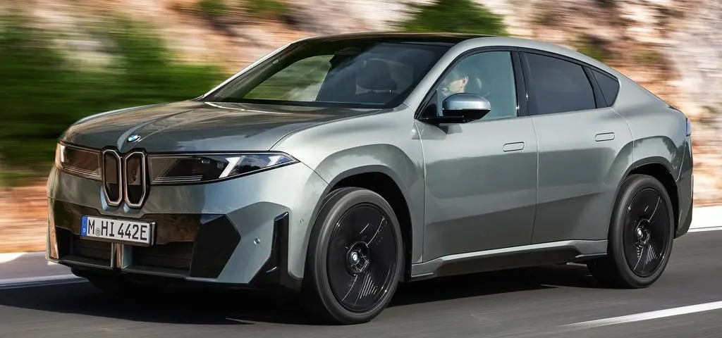 BMW iX4