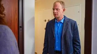 Kadr z serialu Na Wspólnej. Kamil Hoffer (Kazimierz Mazur), odcinek 3584