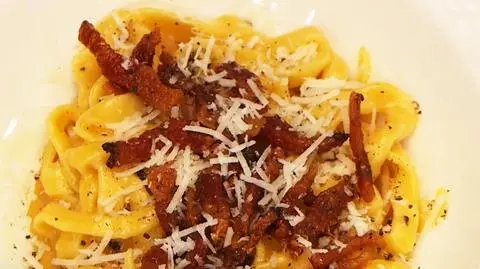 Martyna Wzorek: Carbonara z własnym makaronem 