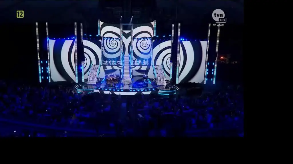 Szpak  intro plus DZIWNY JEST TEN ?WIAT