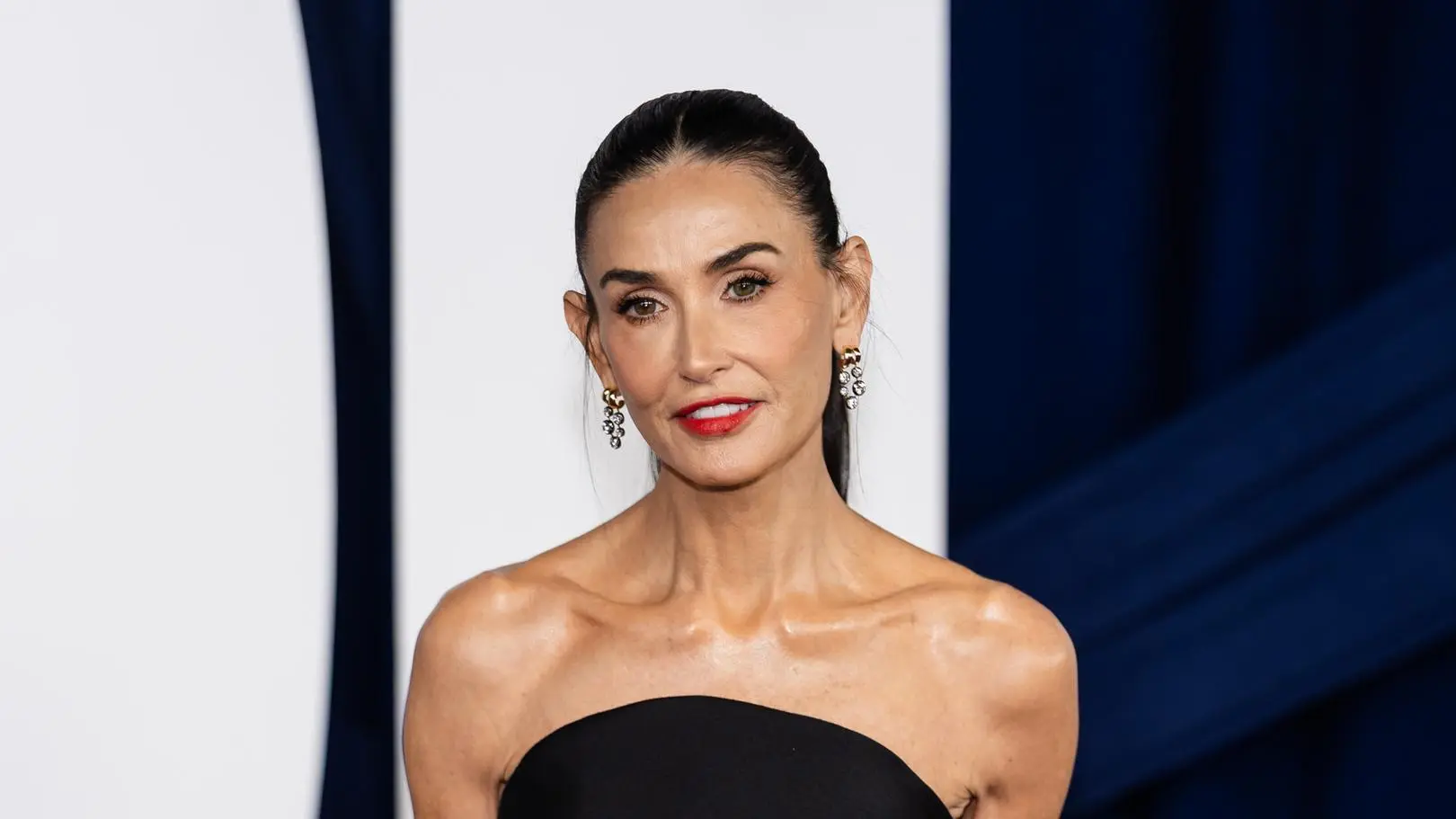 Demi Moore zaniepokoiła fanów nowymi zdjęciami. Gwiazda "niknie w oczach"