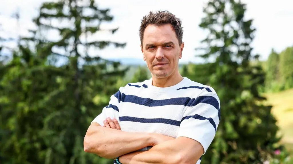 "Detektywi", Kuba.