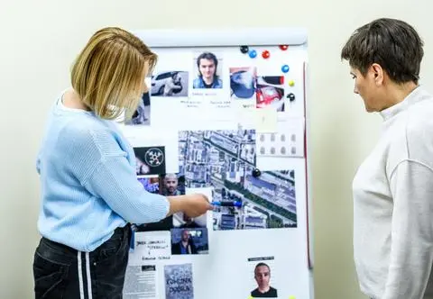 AI, fałszywe nagrania i mocne statystyki! Przeczytaj ciekawostki z serialu "Detektywi"